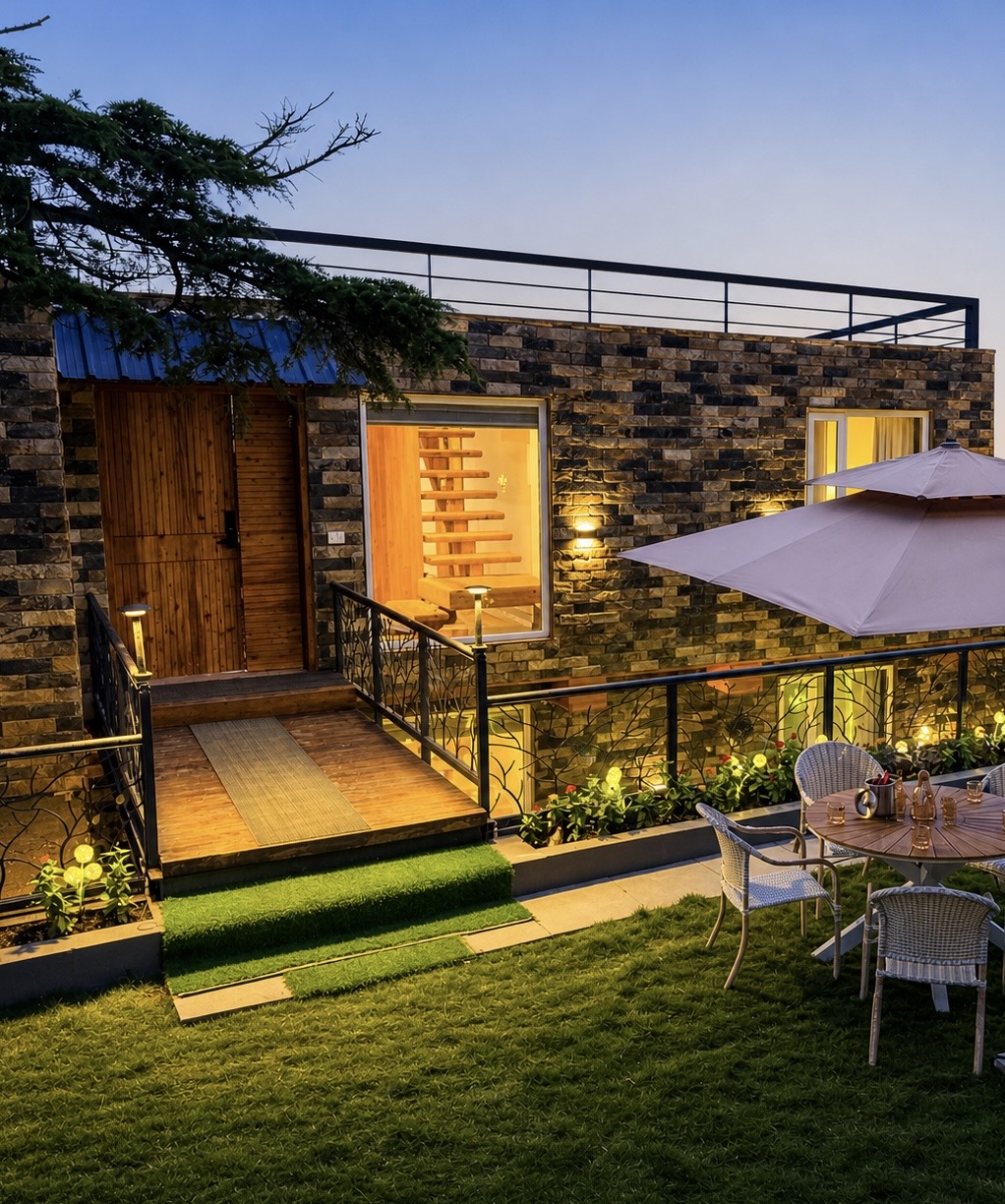 Falcon Floor (With Kitchen, Garden & Living Room) Outside Area